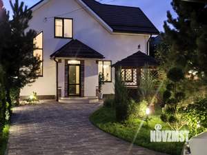 Коттедж 186м&sup2;, 2-этажный, участок 4 сот.  