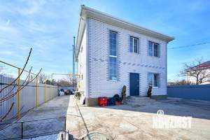 Дом 140м&sup2;, 2-этажный, участок 4 сот.  