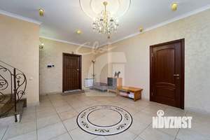 Дом 308м², 2-этажный, участок 8 сот.  