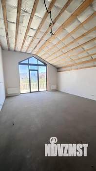 Дом 400м², 2-этажный, участок 10 сот.  