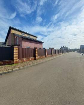 Дом 143м&sup2;, 2-этажный, участок 11 сот.  