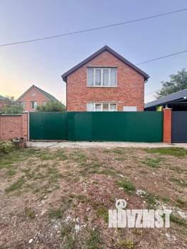 Дом 100м&sup2;, 2-этажный, участок 5 сот.  