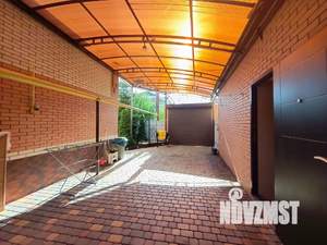 Дом 210м&sup2;, 2-этажный, участок 5 сот.  