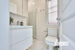 Дом 130м&sup2;, 3-этажный, участок 3 сот.  