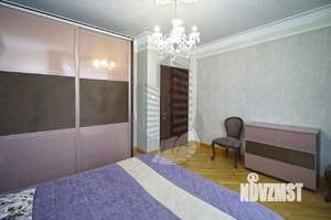 Дом 495м², 3-этажный, участок 11 сот.  