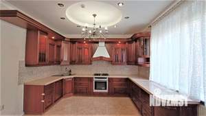 Дом 491м², 3-этажный, участок 12 сот.  