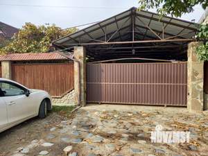 Дом 140м&sup2;, 2-этажный, участок 6 сот.  