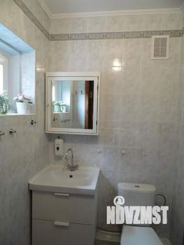 Дом 200м&sup2;, 2-этажный, участок 12 сот.  