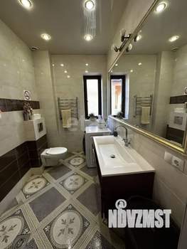 Дом 450м², 3-этажный, участок 6 сот.  