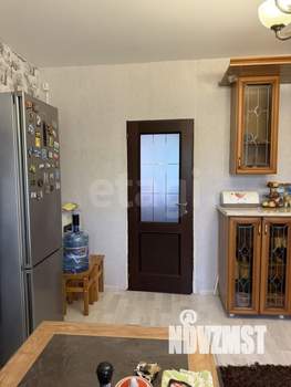 Дом 214м&sup2;, 3-этажный, участок 0 сот.  