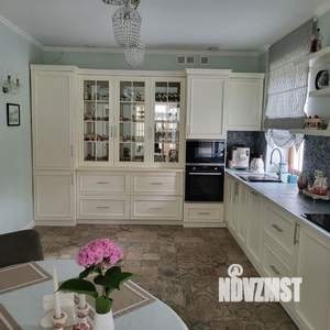 Коттедж 326м&sup2;, 3-этажный, участок 10 сот.  