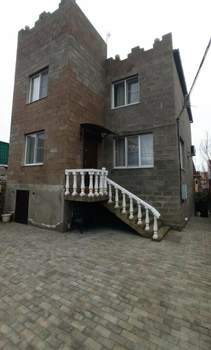 Дом 400м², 3-этажный, участок 5 сот.  