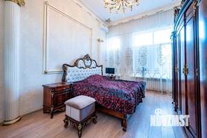 Дом 500м², 2-этажный, участок 8 сот.  