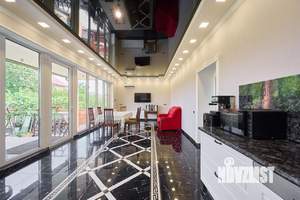 Дом 359м&sup2;, 2-этажный, участок 5 сот.  