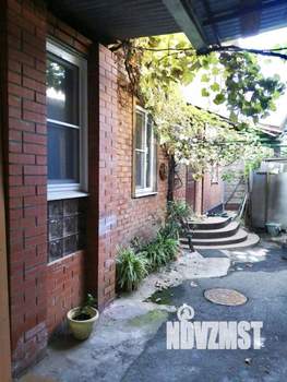 Дом 65м&sup2;, 2-этажный, участок 1 сот.  