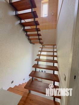 Дом 140м², 3-этажный, участок 3 сот.  