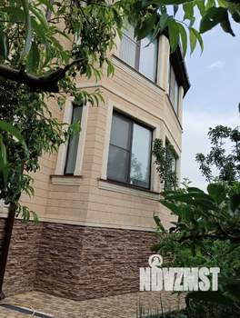 Коттедж 272м&sup2;, 2-этажный, участок 8 сот.  