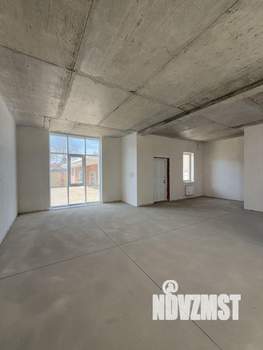 Дом 243м², 2-этажный, участок 5 сот.  