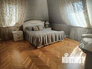 Дом 334м², 2-этажный, участок 10 сот.  