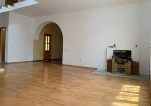 Дом 225м&sup2;, 2-этажный, участок 4 сот.  