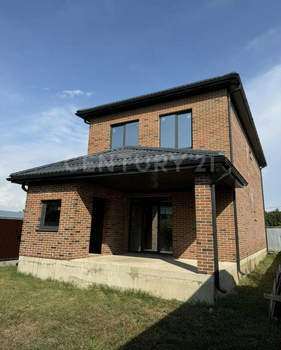 Дом 177м&sup2;, 2-этажный, участок 5 сот.  