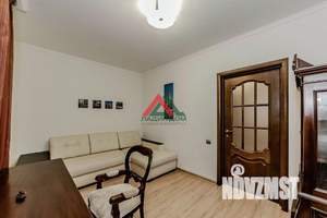 Дом 349м&sup2;, 3-этажный, участок 10 сот.  