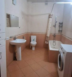 Дом 333м&sup2;, 2-этажный, участок 8 сот.  