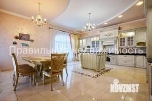 Дом 412м&sup2;, 3-этажный, участок 6 сот.  