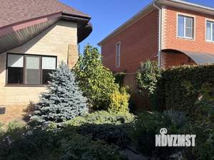 Дом 297м&sup2;, 2-этажный, участок 7 сот.  