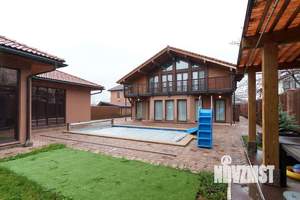 Дом 285м&sup2;, 2-этажный, участок 15 сот.  