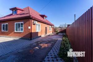 Дом 180м&sup2;, 2-этажный, участок 4 сот.  