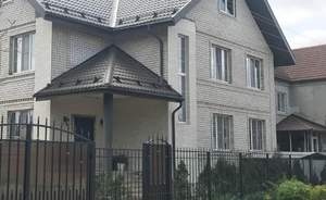 Дом 281м&sup2;, 2-этажный, участок 8 сот.  