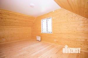 Дом 104м&sup2;, 2-этажный, участок 4 сот.  