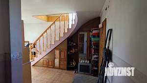 Дом 181м², 3-этажный, участок 2 сот.  