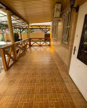 Дом 106м&sup2;, 1-этажный, участок 10 сот.  