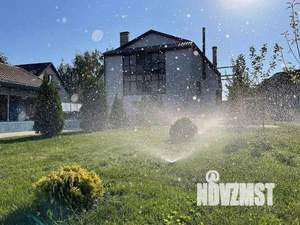 Дом 304м&sup2;, 3-этажный, участок 10 сот.  