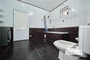 Дом 130м&sup2;, 2-этажный, участок 3 сот.  