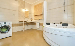 Дом 275м&sup2;, 2-этажный, участок 6 сот.  