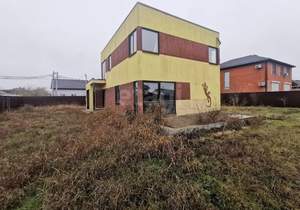 Дом 187м&sup2;, 2-этажный, участок 0 сот.  