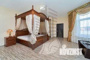 Дом 270м², 2-этажный, участок 9 сот.  