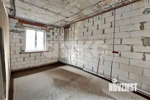 Дом 180м&sup2;, 2-этажный, участок 4 сот.  