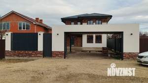 Дом 256м&sup2;, 2-этажный, участок 7 сот.  