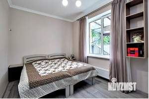 Дом 140м&sup2;, 1-этажный, участок 6 сот.  