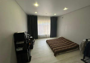 Дом 140м&sup2;, 2-этажный, участок 7 сот.  