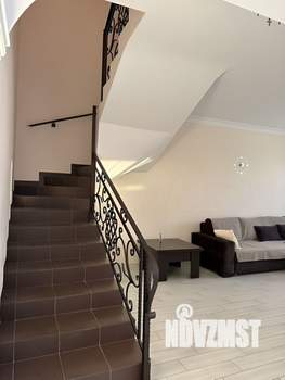 Коттедж 160м², 2-этажный, участок 4 сот.  