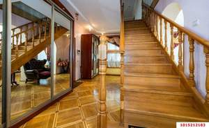 Дом 270м&sup2;, 2-этажный, участок 4 сот.  