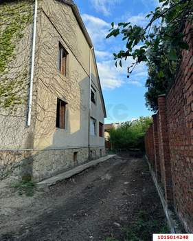 Дом 357м², 4-этажный, участок 8 сот.  