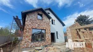 Дом 228м&sup2;, 2-этажный, участок 6 сот.  