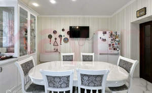 Дом 378м&sup2;, 2-этажный, участок 10 сот.  