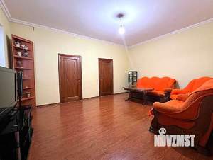 Дом 172м², 2-этажный, участок 6 сот.  